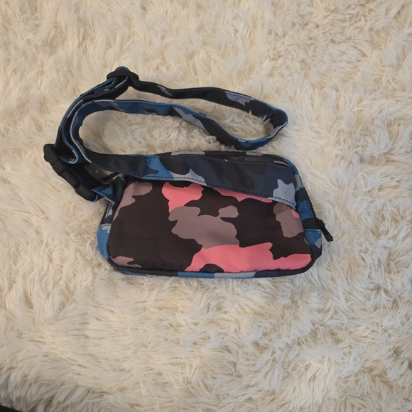 used patagonia duffel bags Black Hole® 55L – Worn Wear® POWER ADVENTURE MUFFINS – MONOGRAMMABLE Our Black Hole Duffel Color:BLUE GRAPHITE